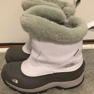 Women’s, North Face snow boots